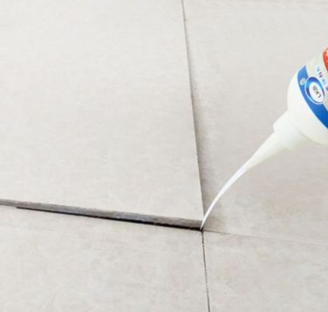 汉寿瓷砖空鼓维修公司分享卫生间瓷砖脱落的原因可能有以下几点
